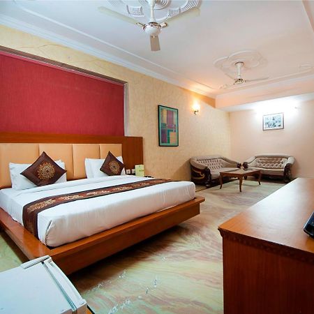 Fairmint Global Hotel New Delhi Exterior photo