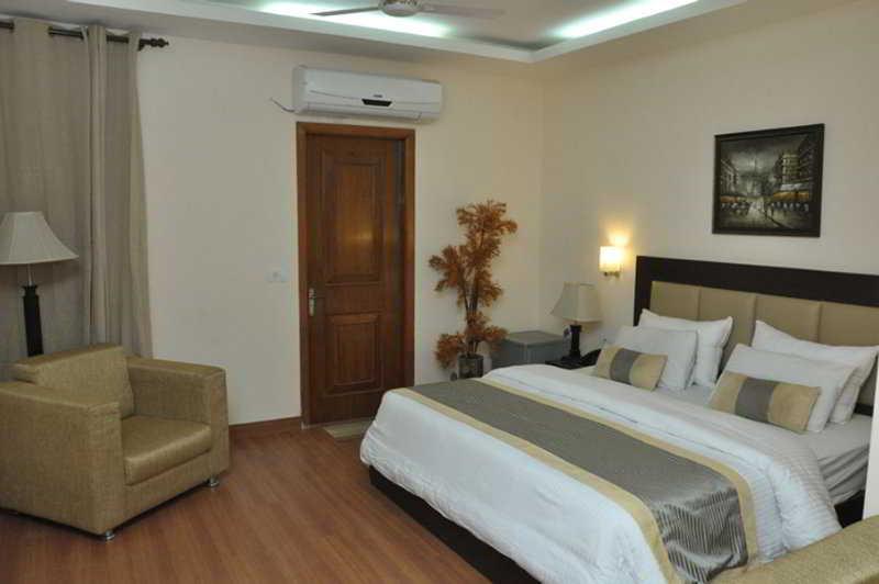 Fairmint Global Hotel New Delhi Exterior photo