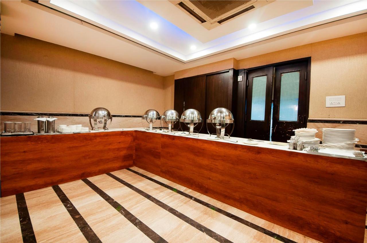 Fairmint Global Hotel New Delhi Exterior photo
