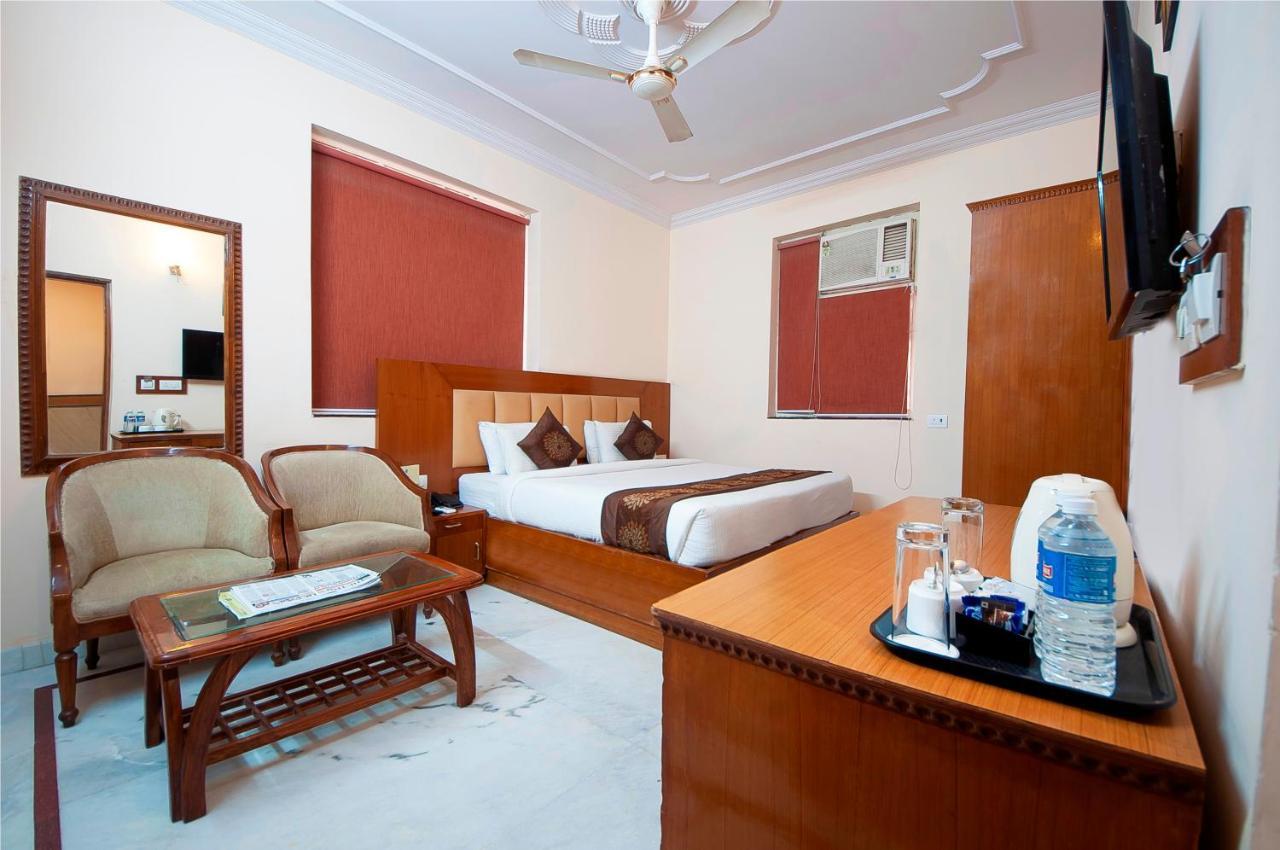 Fairmint Global Hotel New Delhi Exterior photo