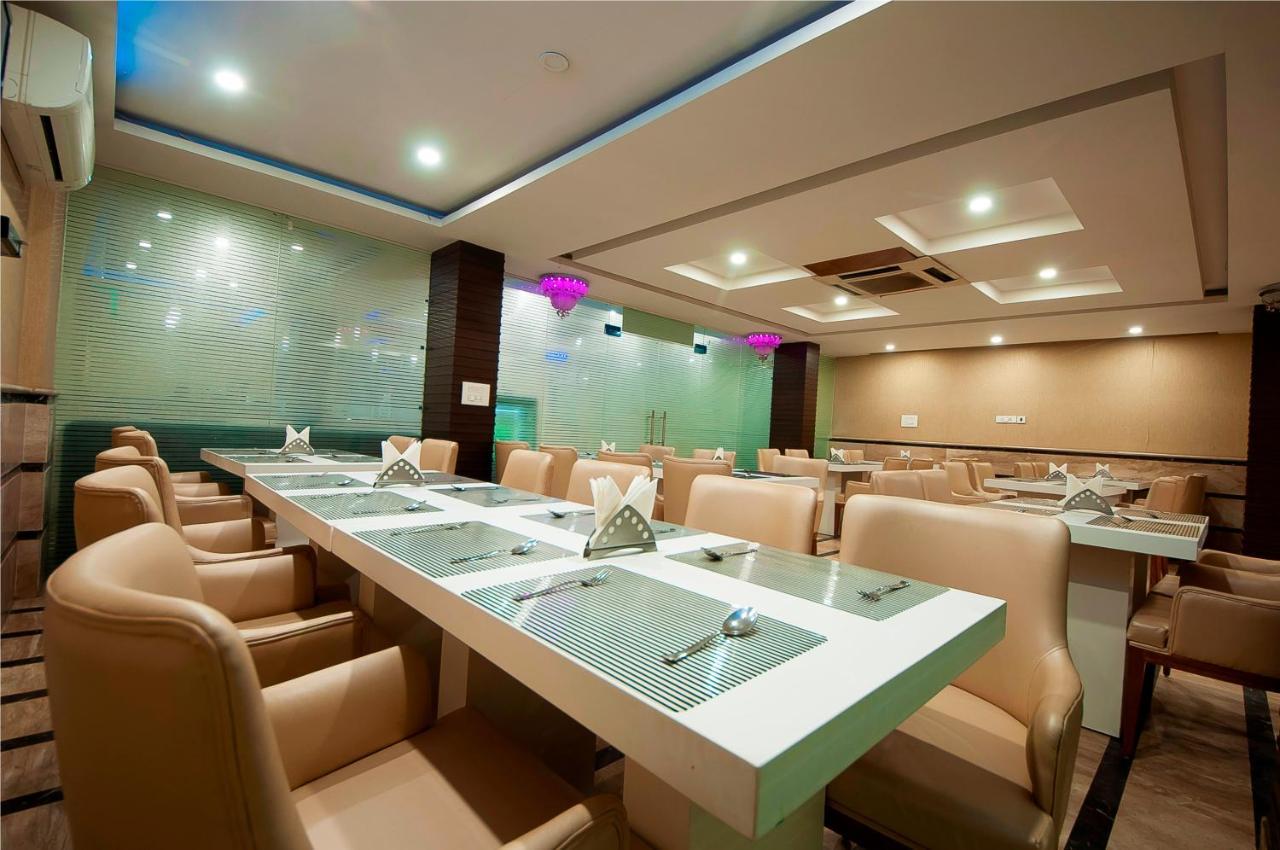 Fairmint Global Hotel New Delhi Exterior photo
