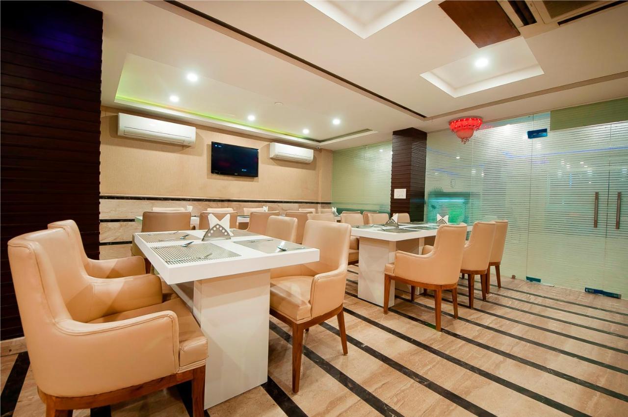 Fairmint Global Hotel New Delhi Exterior photo