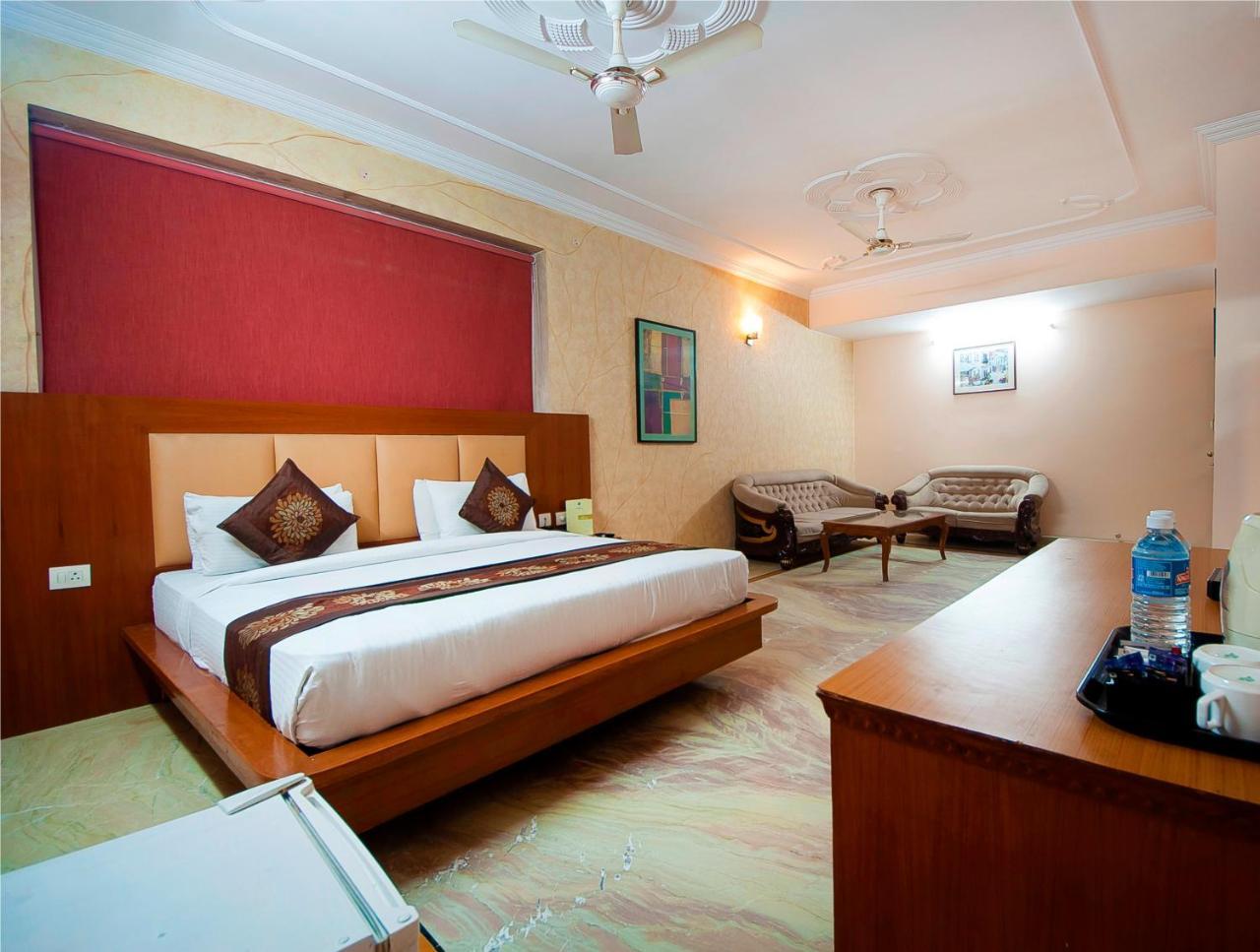 Fairmint Global Hotel New Delhi Exterior photo