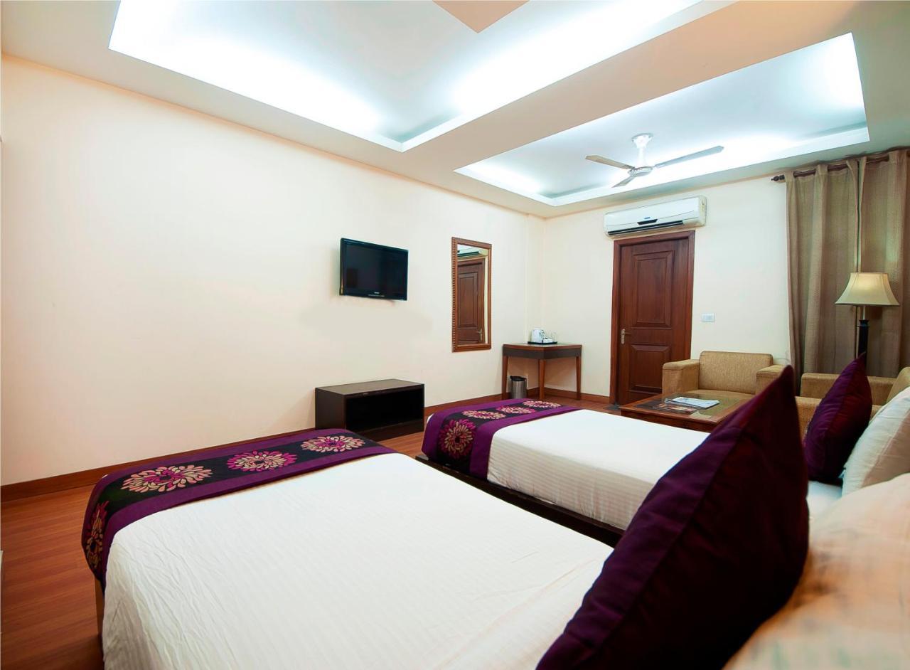 Fairmint Global Hotel New Delhi Exterior photo
